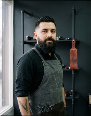 Matías Ferrada, máster barbero de Bandido Barbería